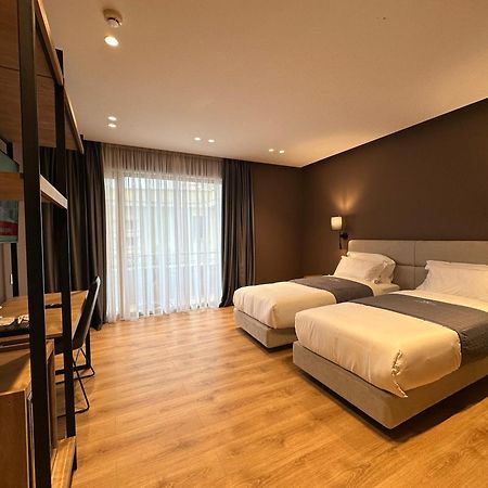 Mulaj Hotel ティラナ エクステリア 写真